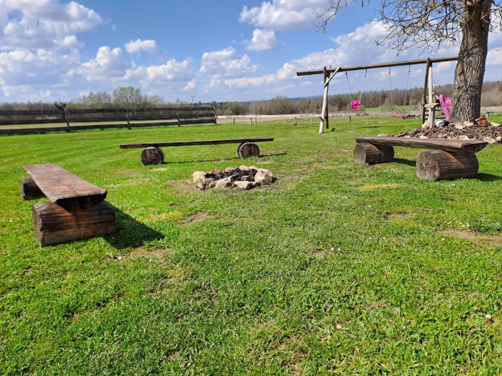 Wellness Srub U Holubu Villa Malsice ภายนอก รูปภาพ