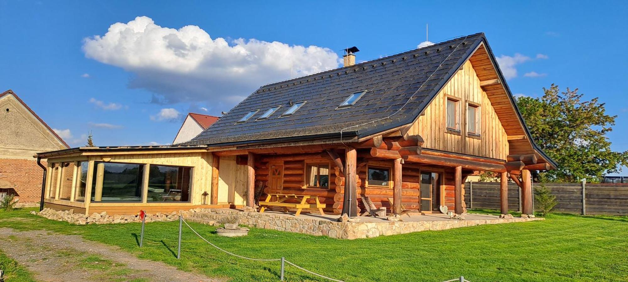Wellness Srub U Holubu Villa Malsice ภายนอก รูปภาพ